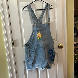 Embroidered overall shorts